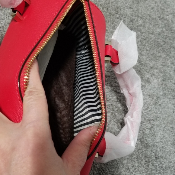 Kate Spade New York Cameron Street(Small) Lane Bag in Rooaterred - Picture 7 of 8